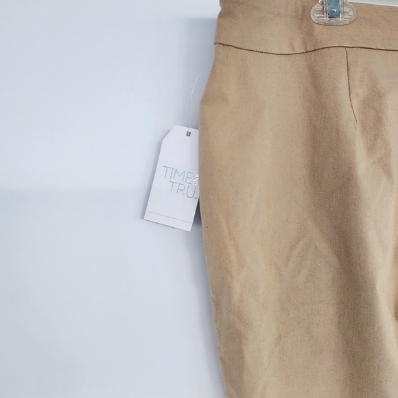 Time and Tru Women's Classic Tan Bermudas - Picture 3 of 5